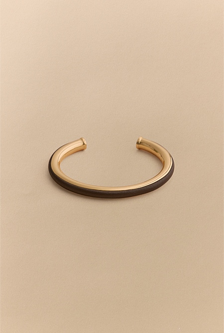 Lutra Cuff