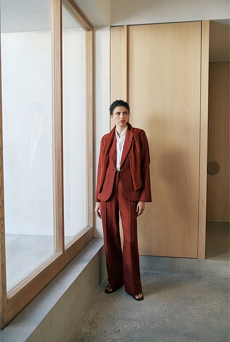 Linen Twill Pintucked Wide Leg Pant Linen Twill Pintucked Wide Leg Pant