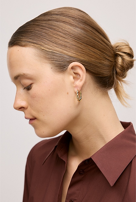 Era Twist Hoop Earrings Era Twist Hoop Earrings