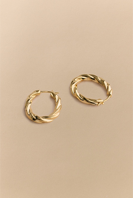 Era Twist Hoop Earrings Era Twist Hoop Earrings