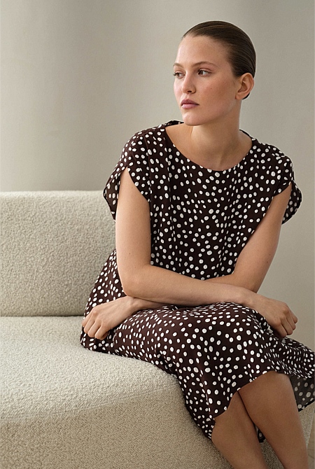 Elorie Midi Dress Elorie Midi Dress
