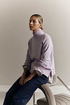 Merino Funnel Neck Pullover