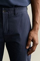 Regular Fit Modern Chino Pant