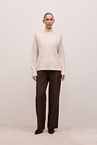 Merino Funnel Neck Pullover