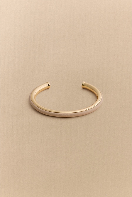 Lutra Cuff