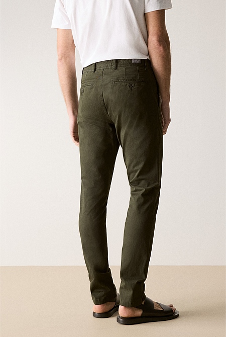 Slim Chino Pant