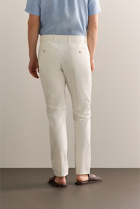 Slim Fit Modern Chino Pant