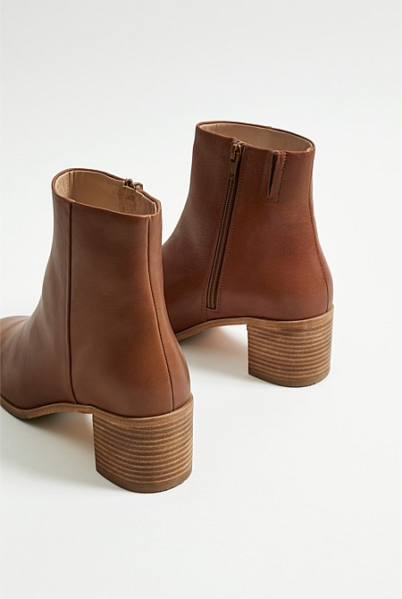 Ariadny Boot