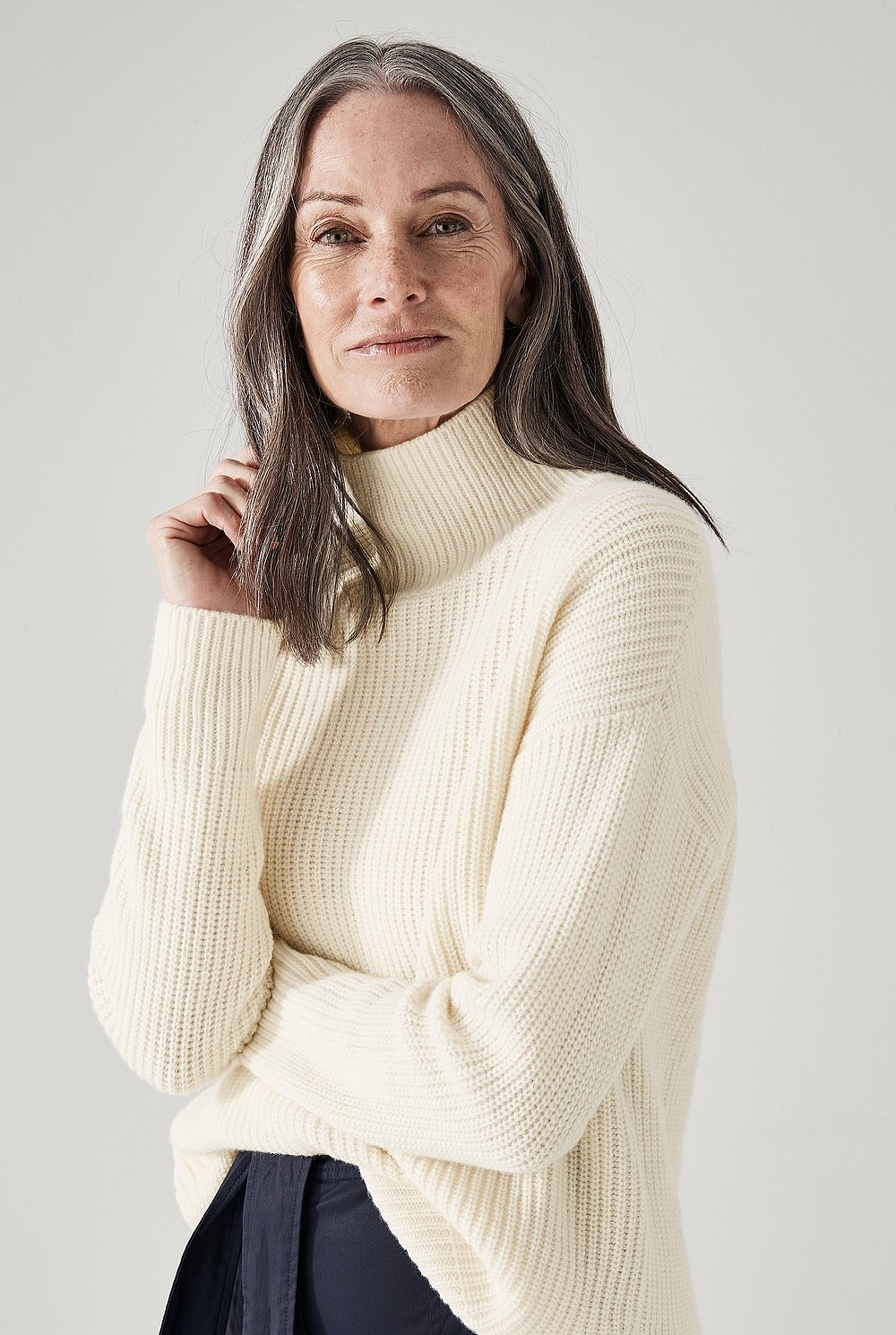 Merino Cashmere Rib Mock Neck Knit