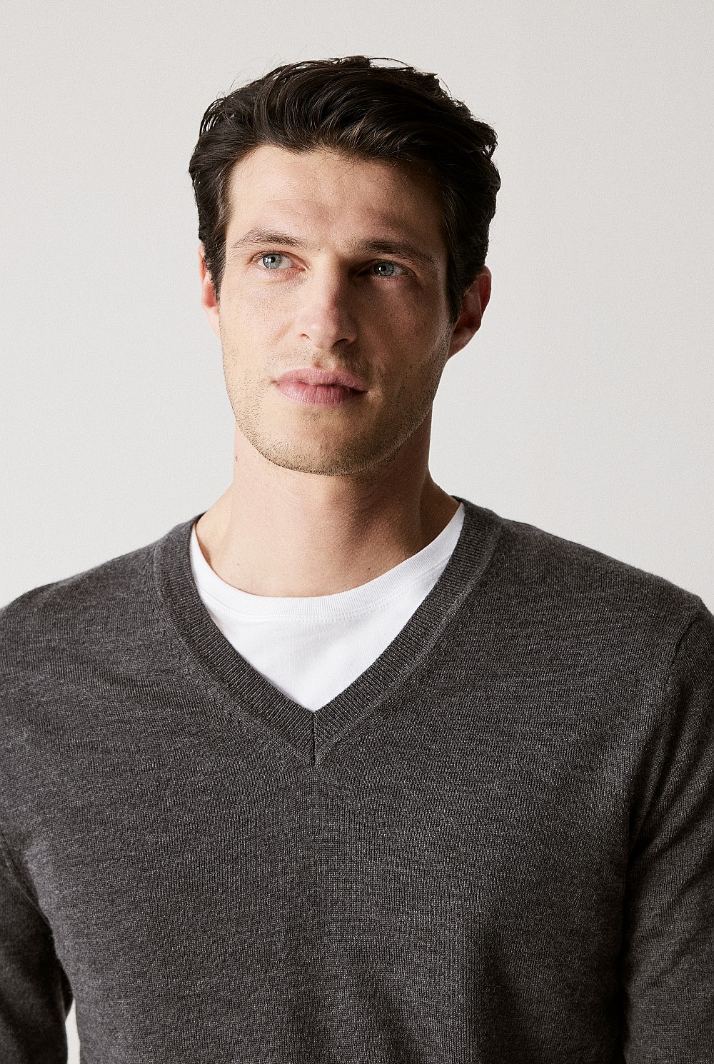 Merino V Neck Knit