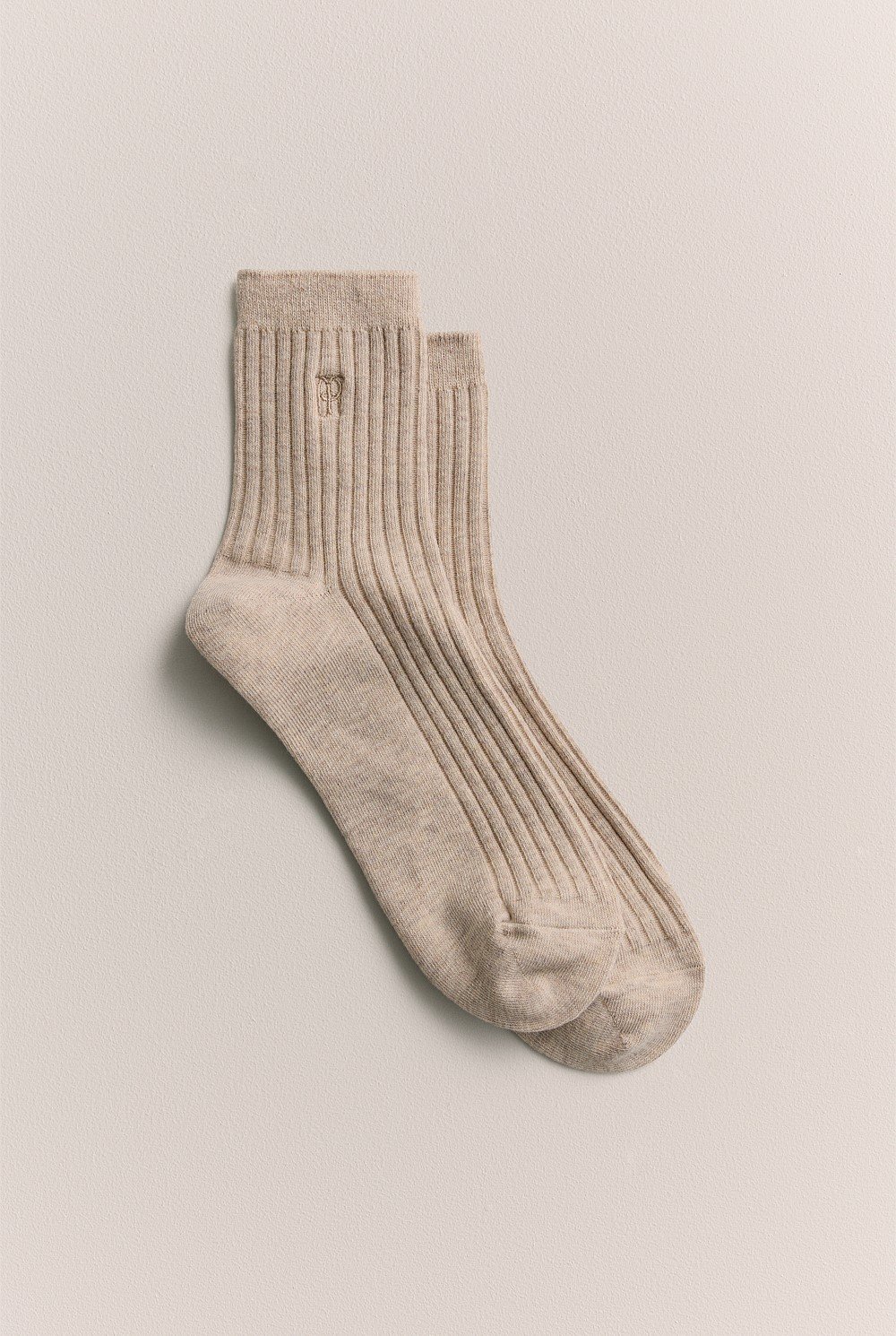 Monogram Rib 1/4 Crew Sock