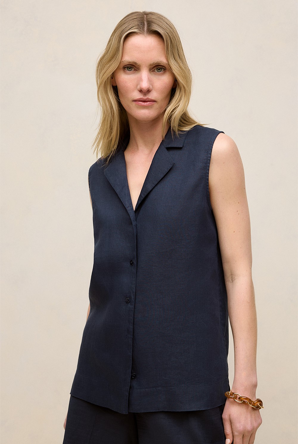 Linen Sleeveless Shirt