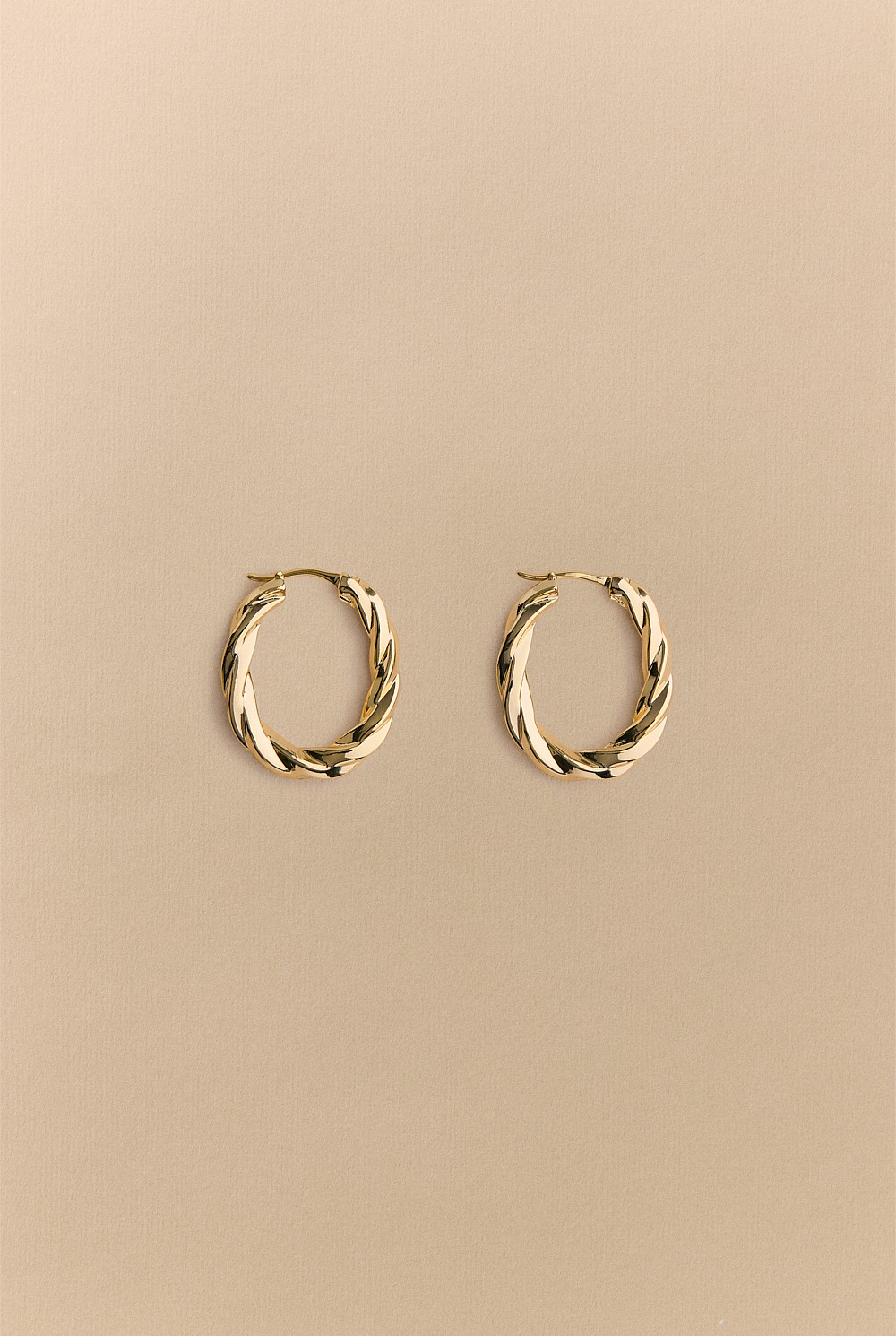 Era Twist Hoop Earrings
