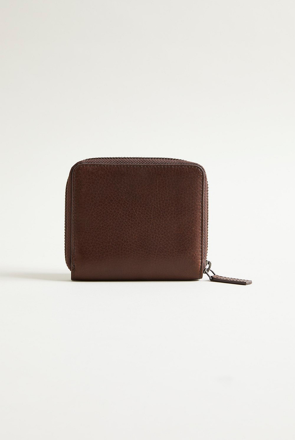 Zip Pebble Leather Wallet