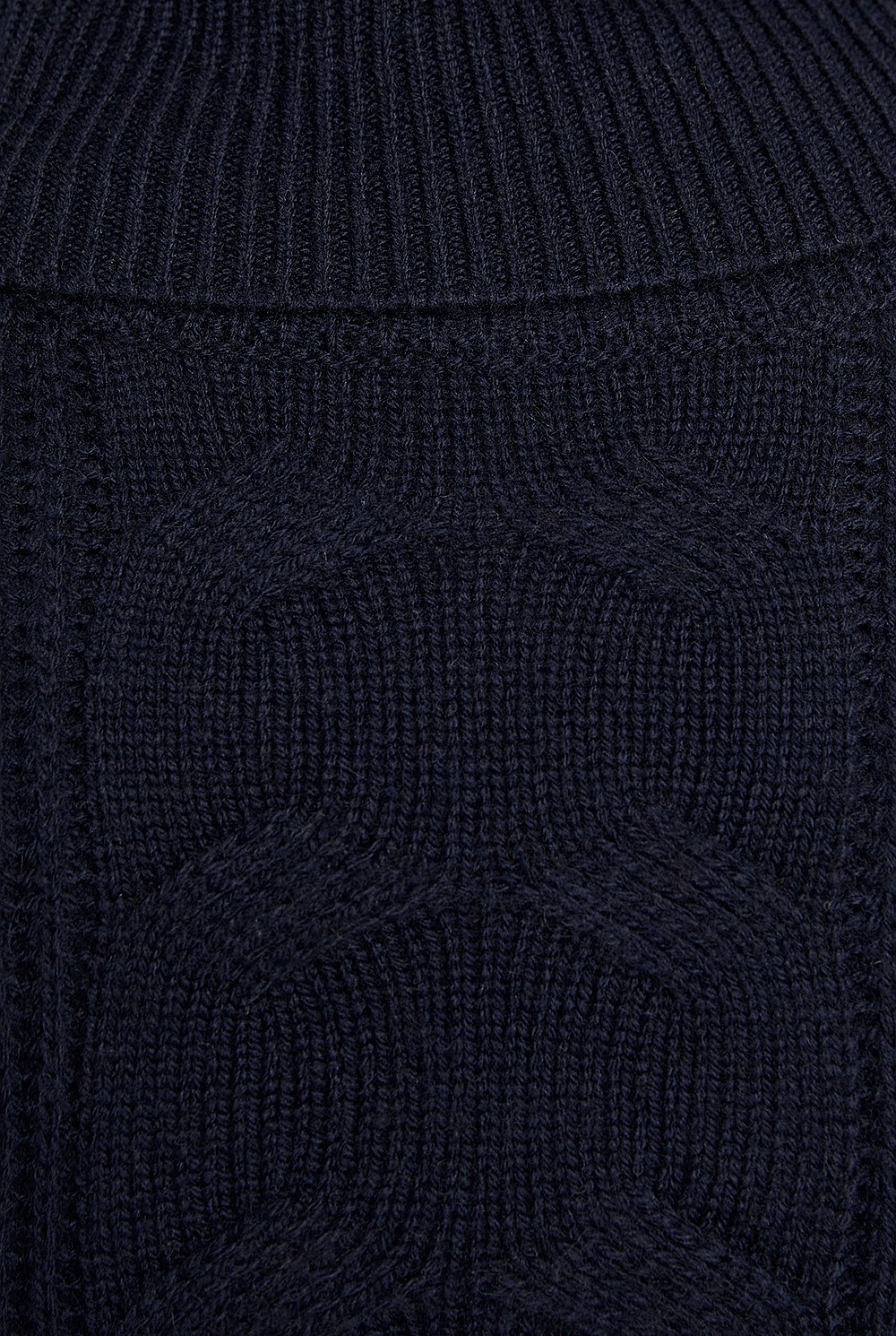 Wool Yak Cable Roll Neck