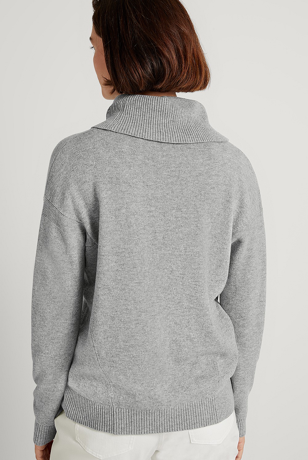 Relaxed Wedge Seam Pullover