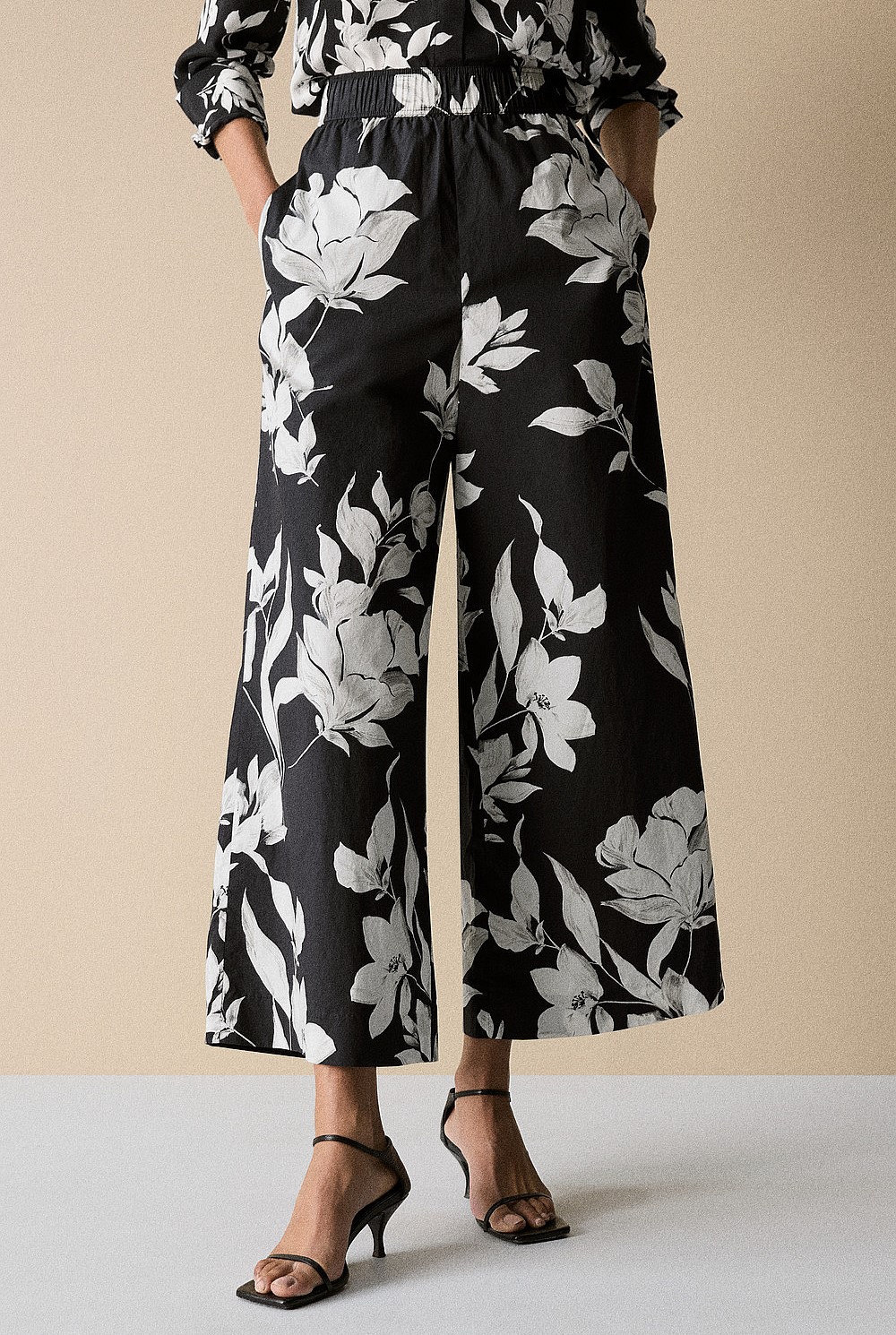Cotton Contrast Floral Wide Leg Pant