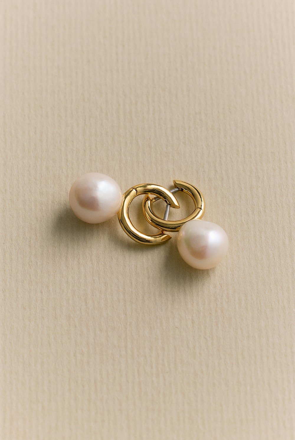 Elsa Pearl Hoop Earrings