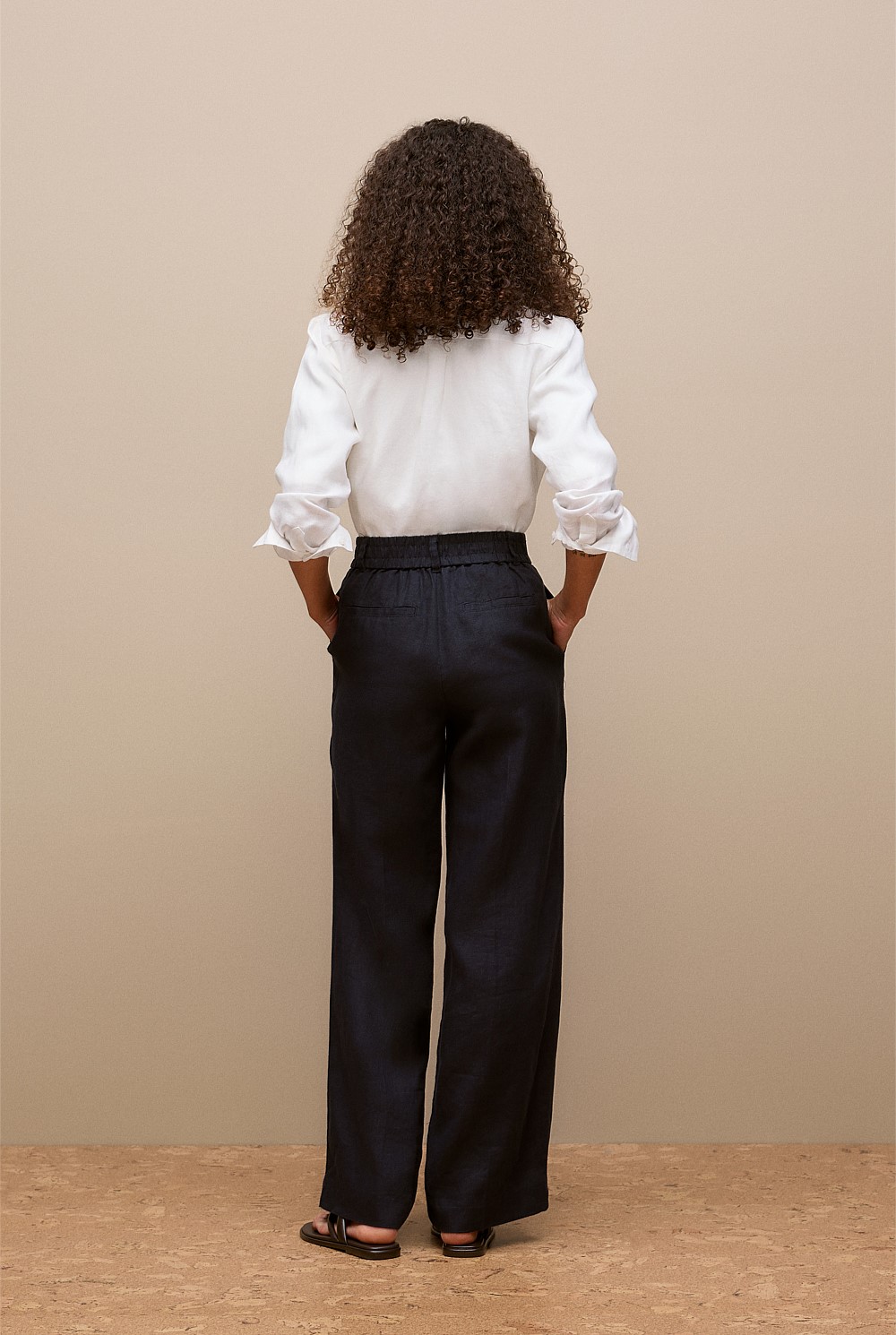 Linen Pintucked Pant