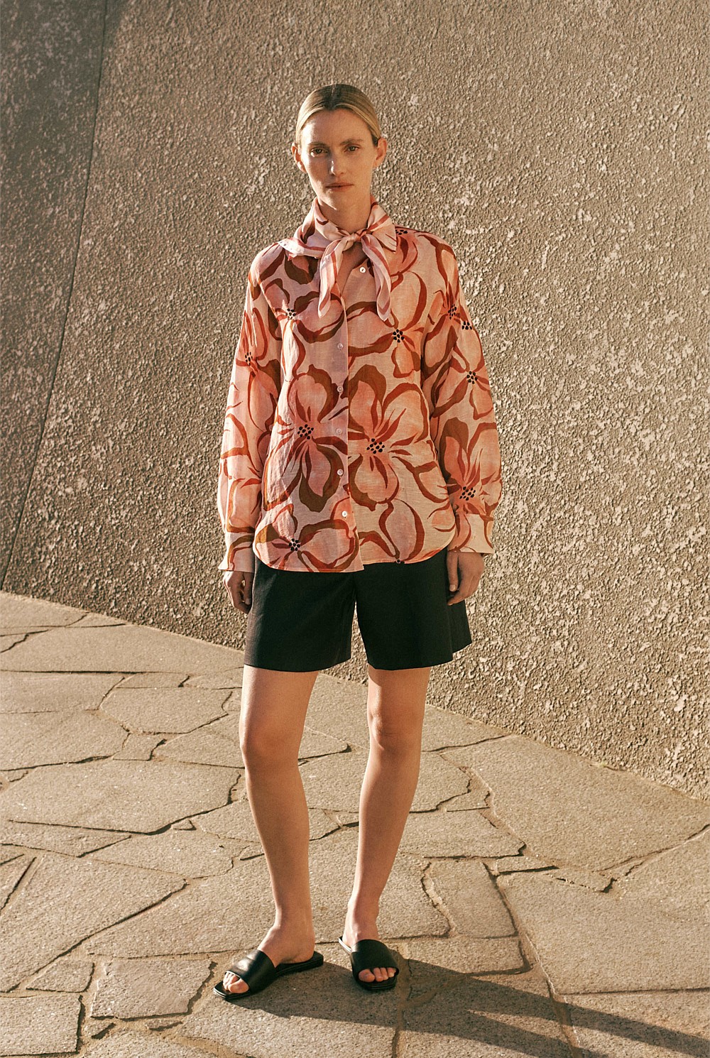 Stretch Linen Blend Tailored Short