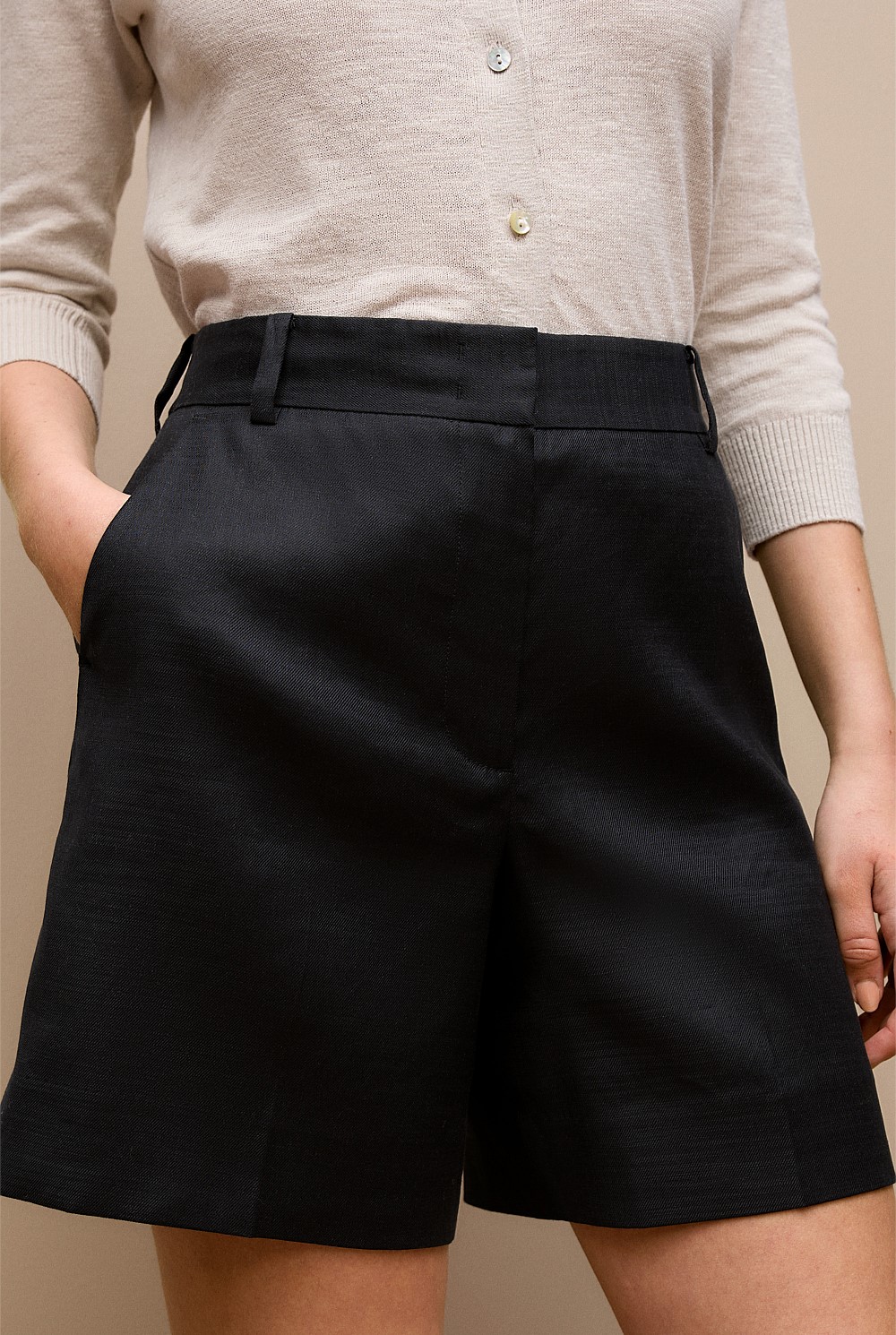 Stretch Linen Blend Tailored Short