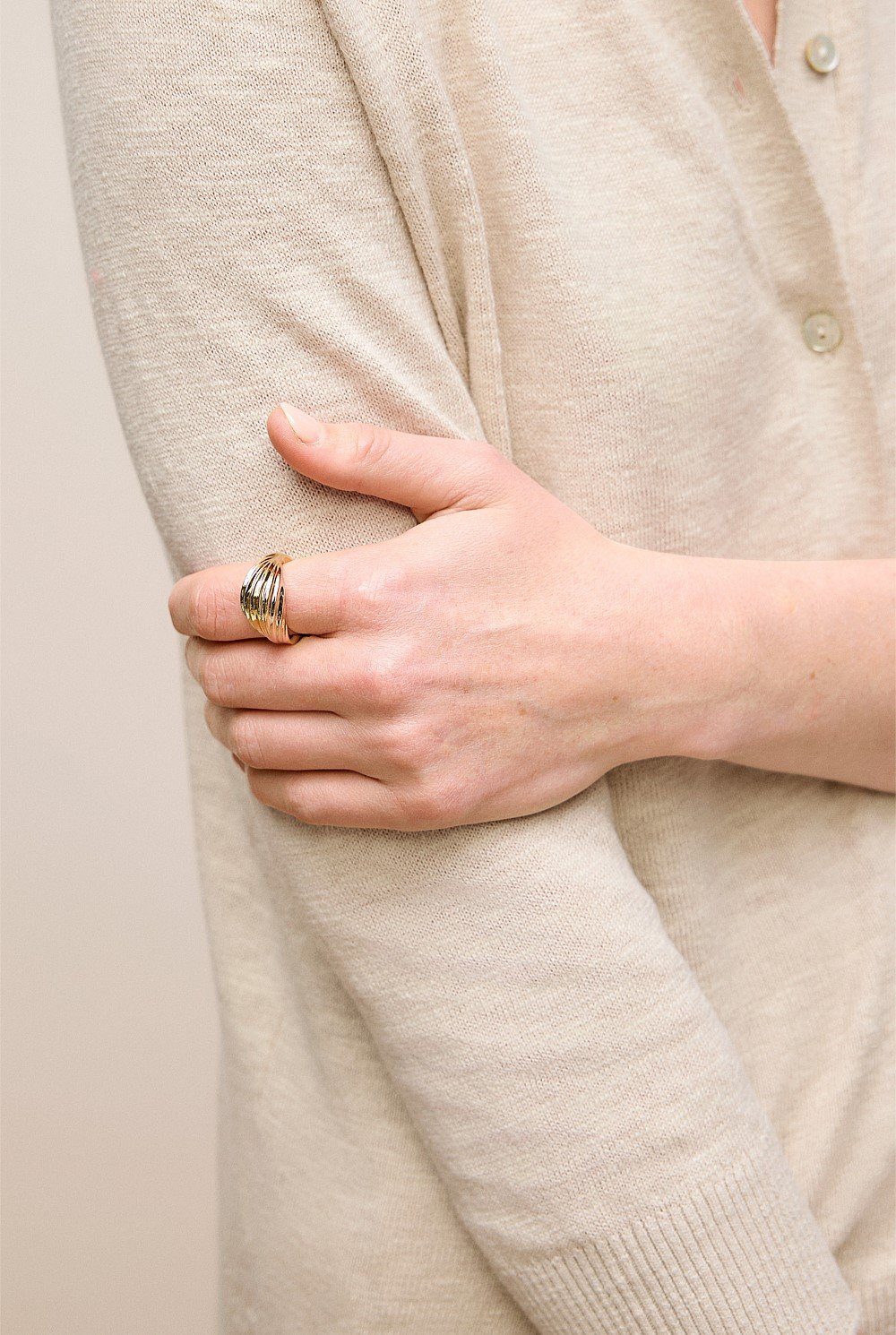 Era Twist Ring