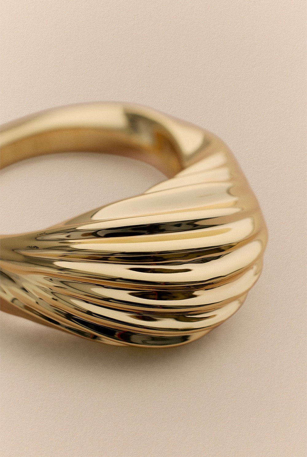 Era Twist Ring