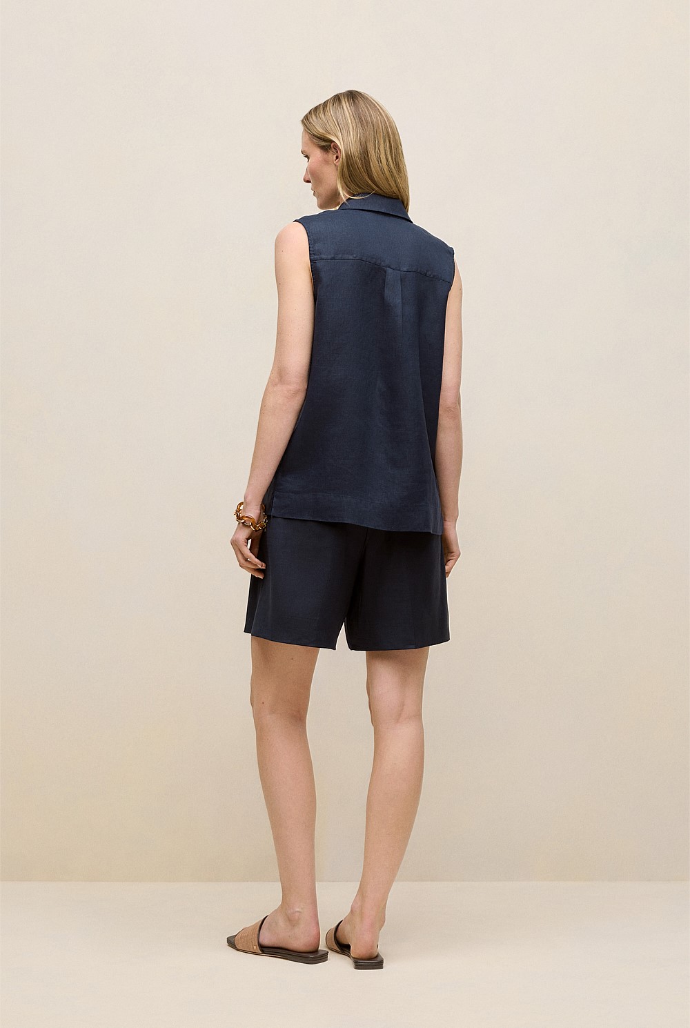 Linen Sleeveless Shirt