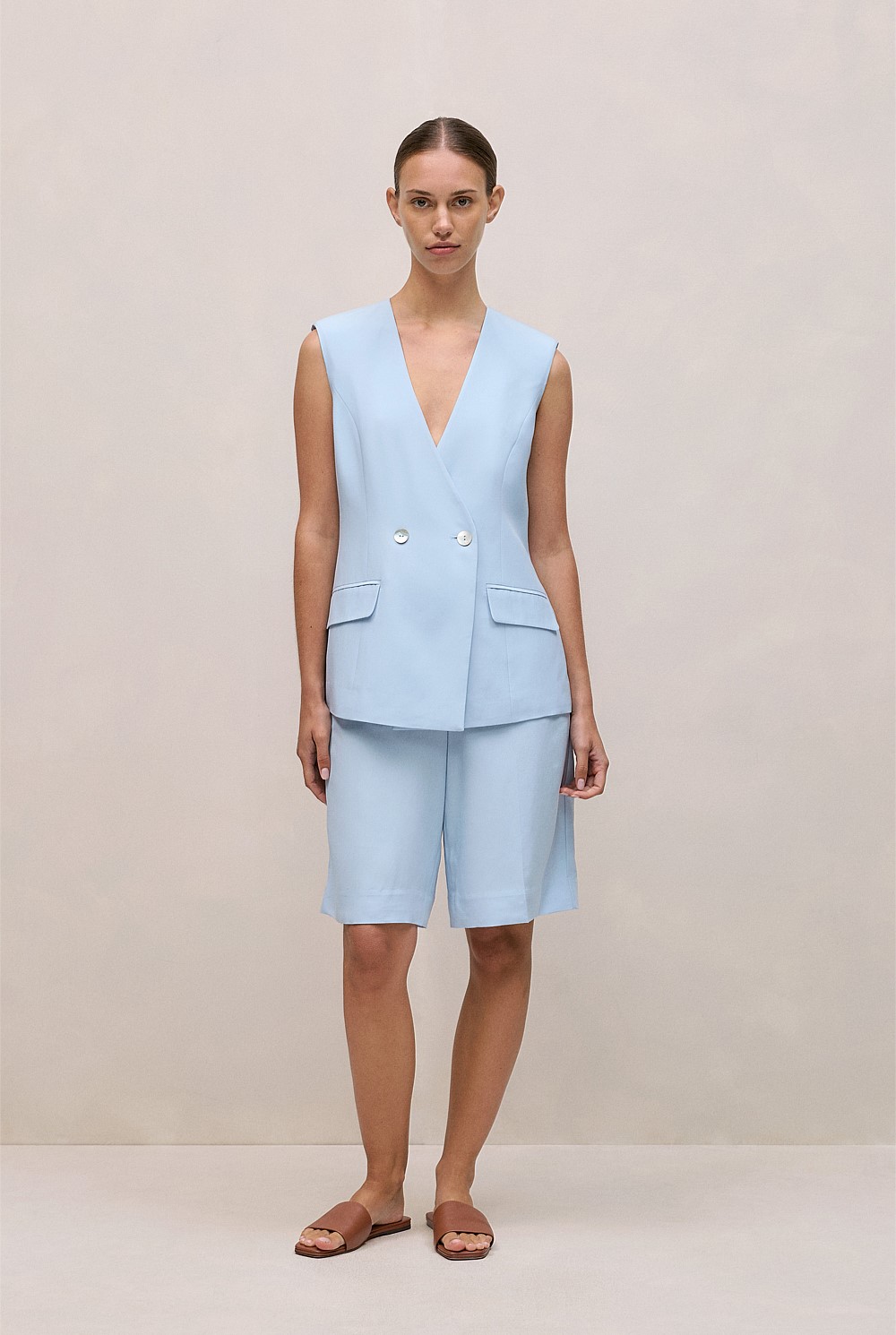 Soft Tailored Longline Short