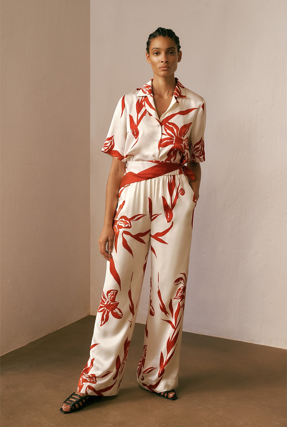 Wild Iris Satin Relaxed Pant