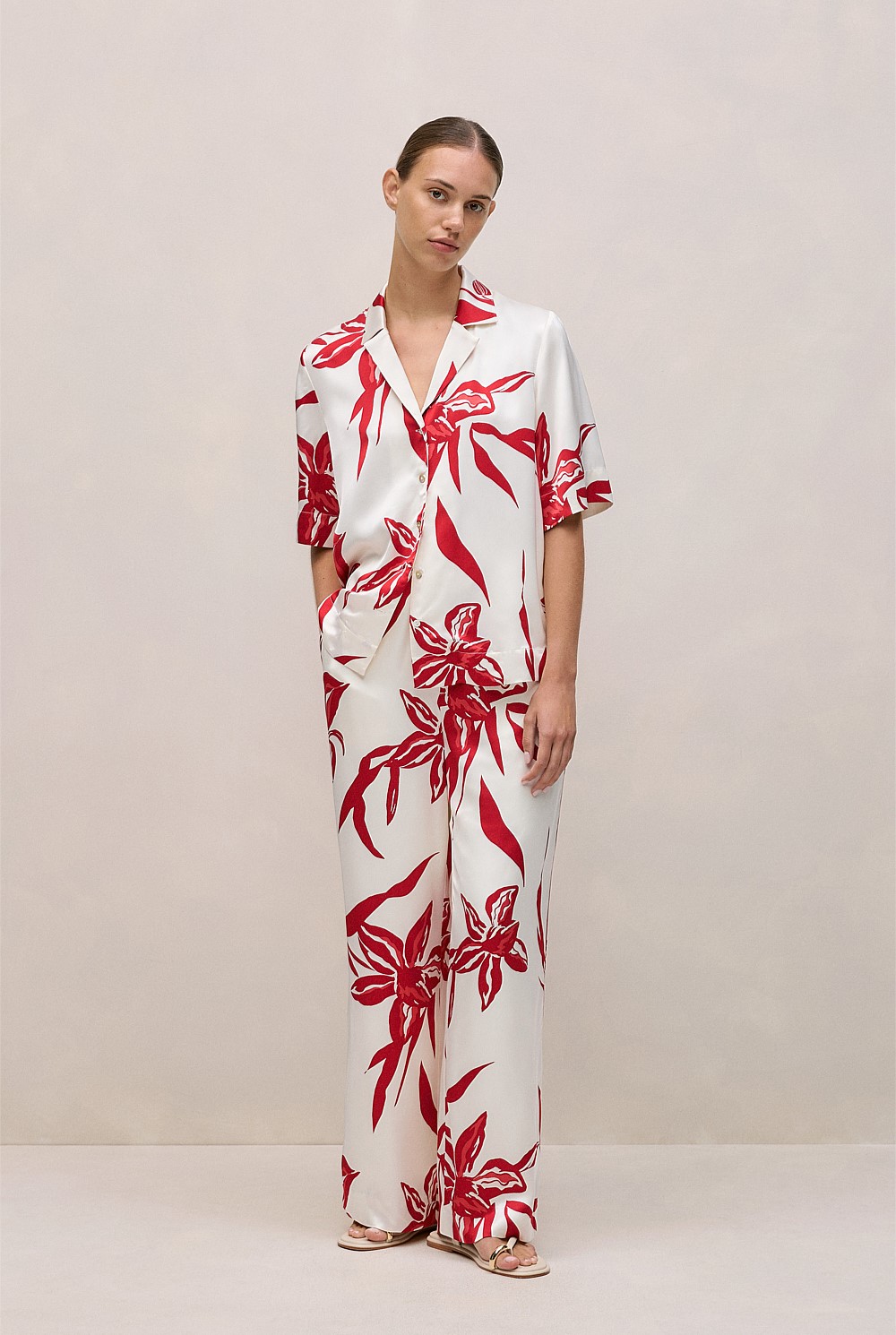 Wild Iris Satin Relaxed Pant