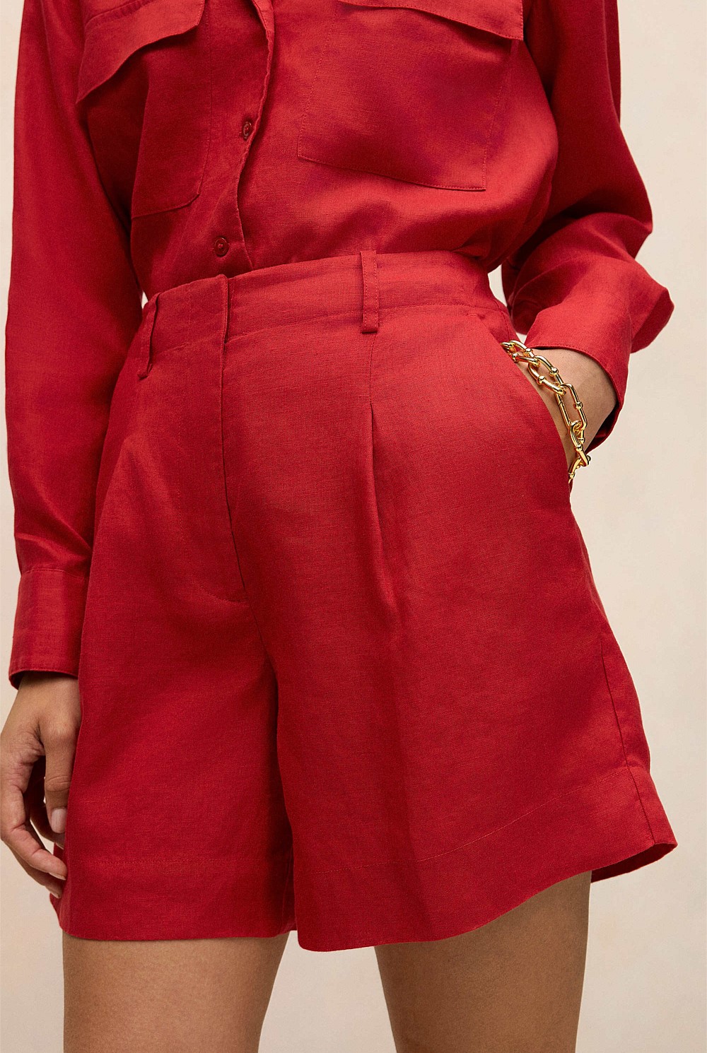 Linen Tailored Short