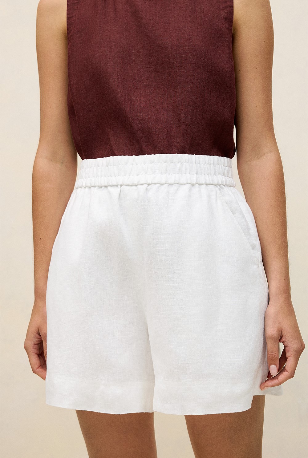 Linen Relaxed Pull On Short