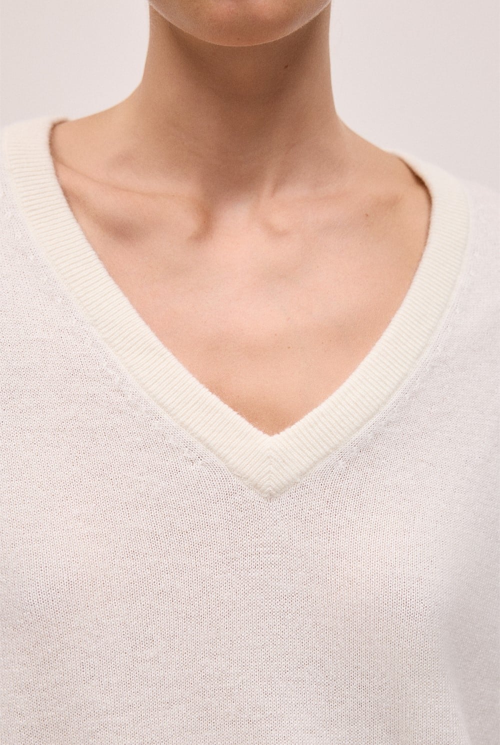 Cashmere Relaxed V-Neck