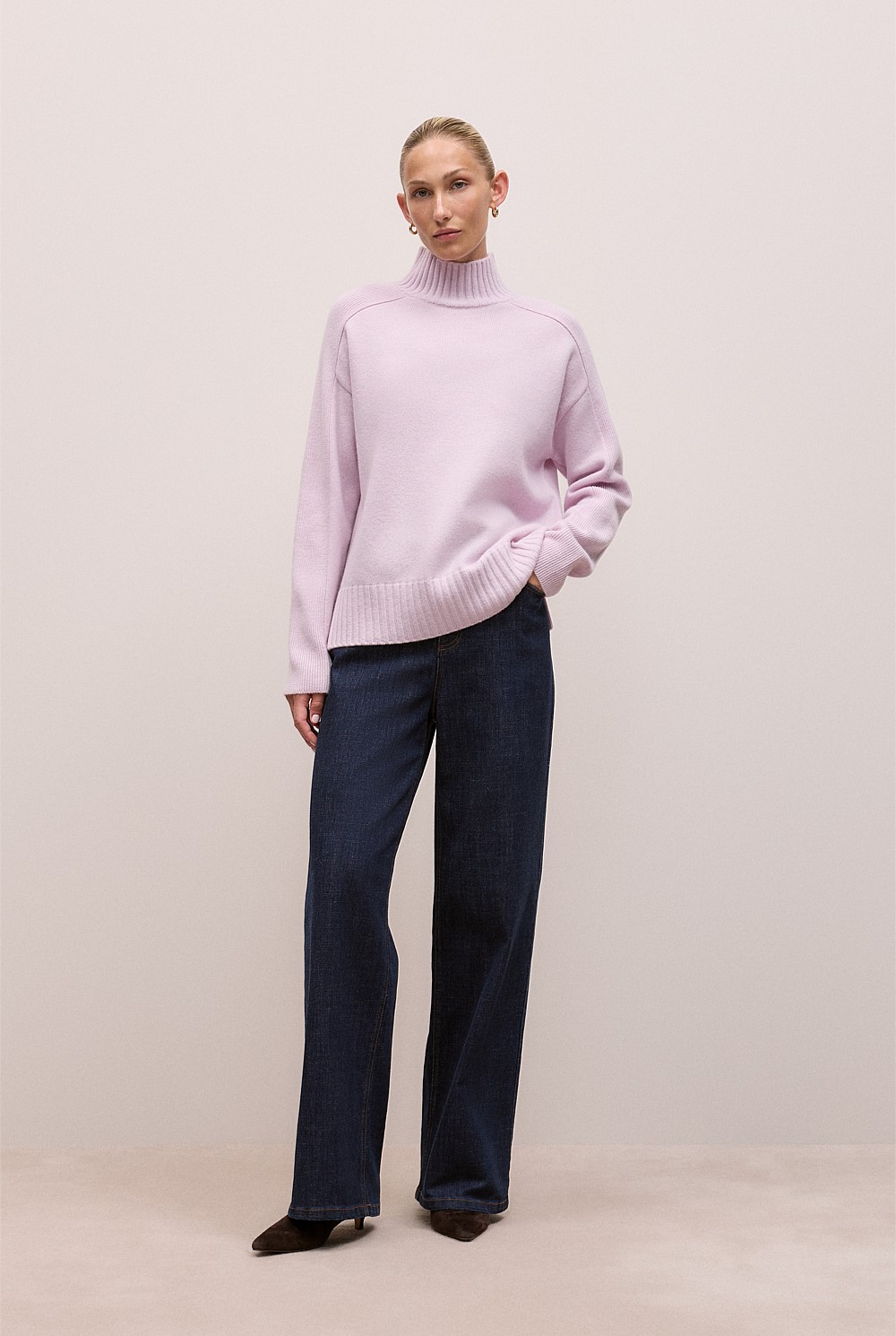 Merino Funnel Neck Pullover
