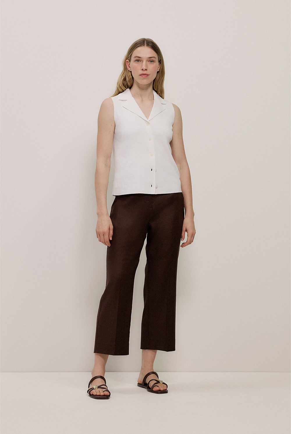 Stretch Linen Blend Cropped Pant