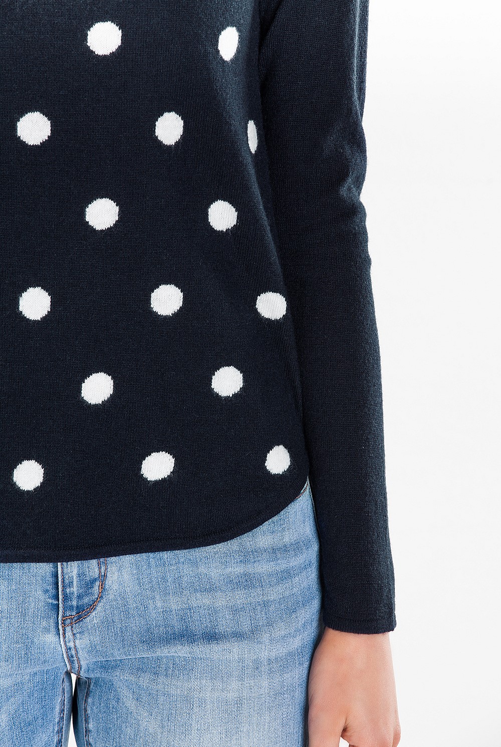 Spotted Curved Hem Knit