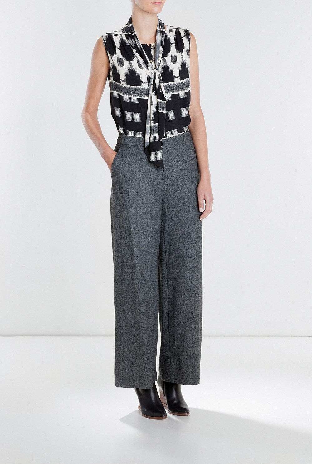 Textured Wide Leg Pant