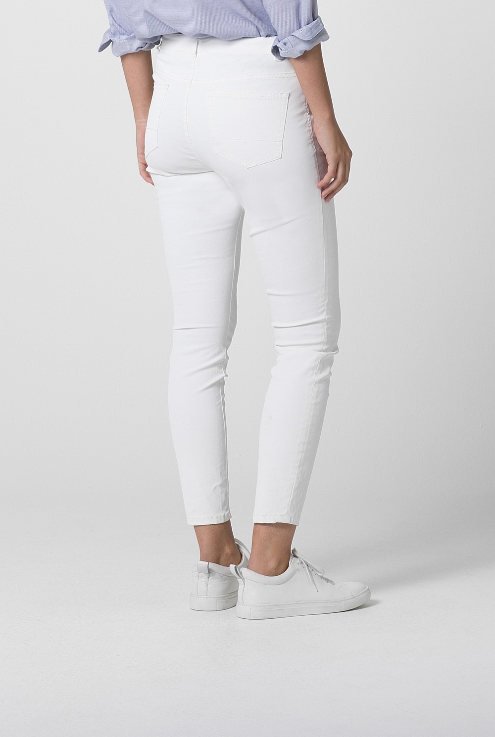 Coated Slim Jean