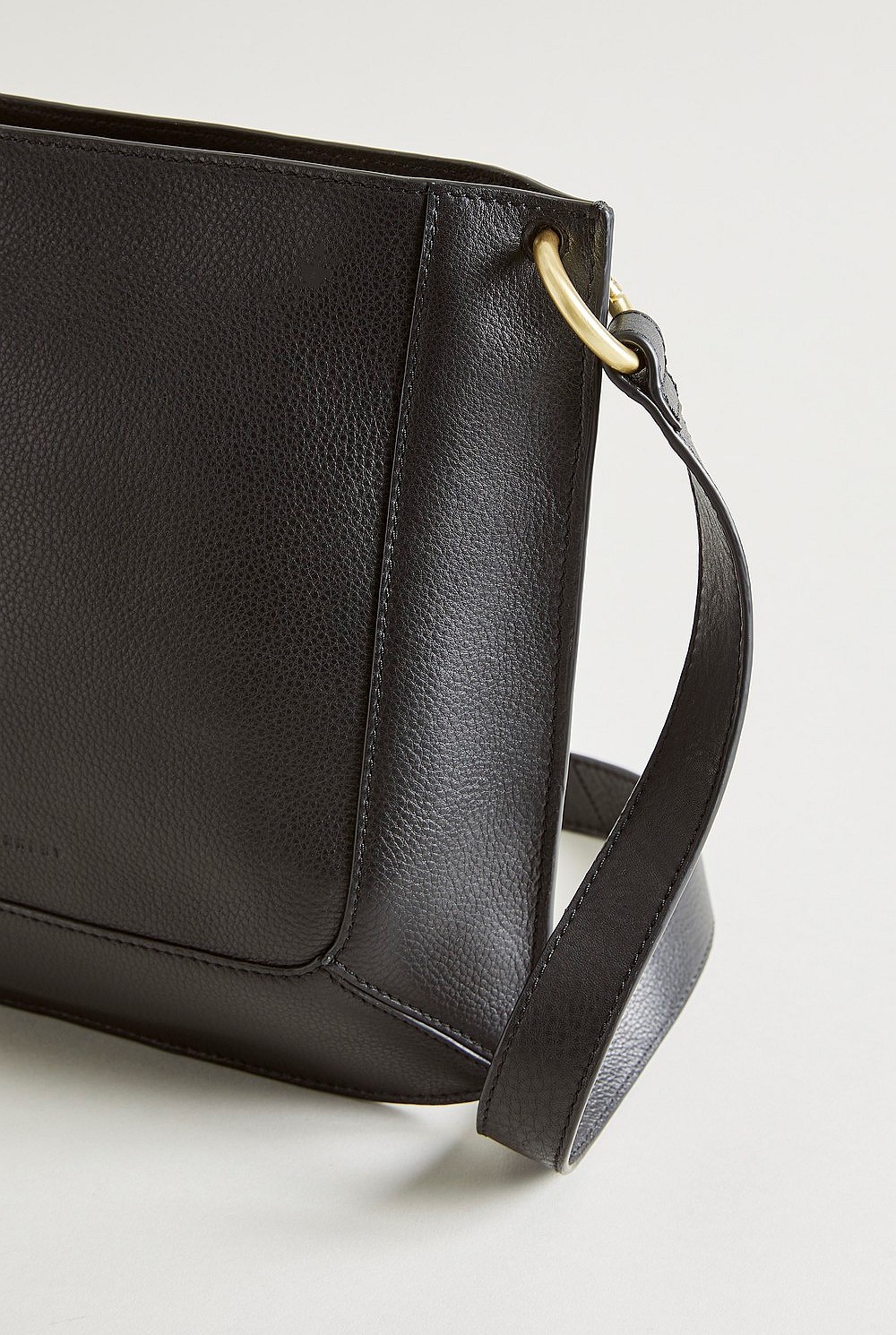 Kerry Leather Sling