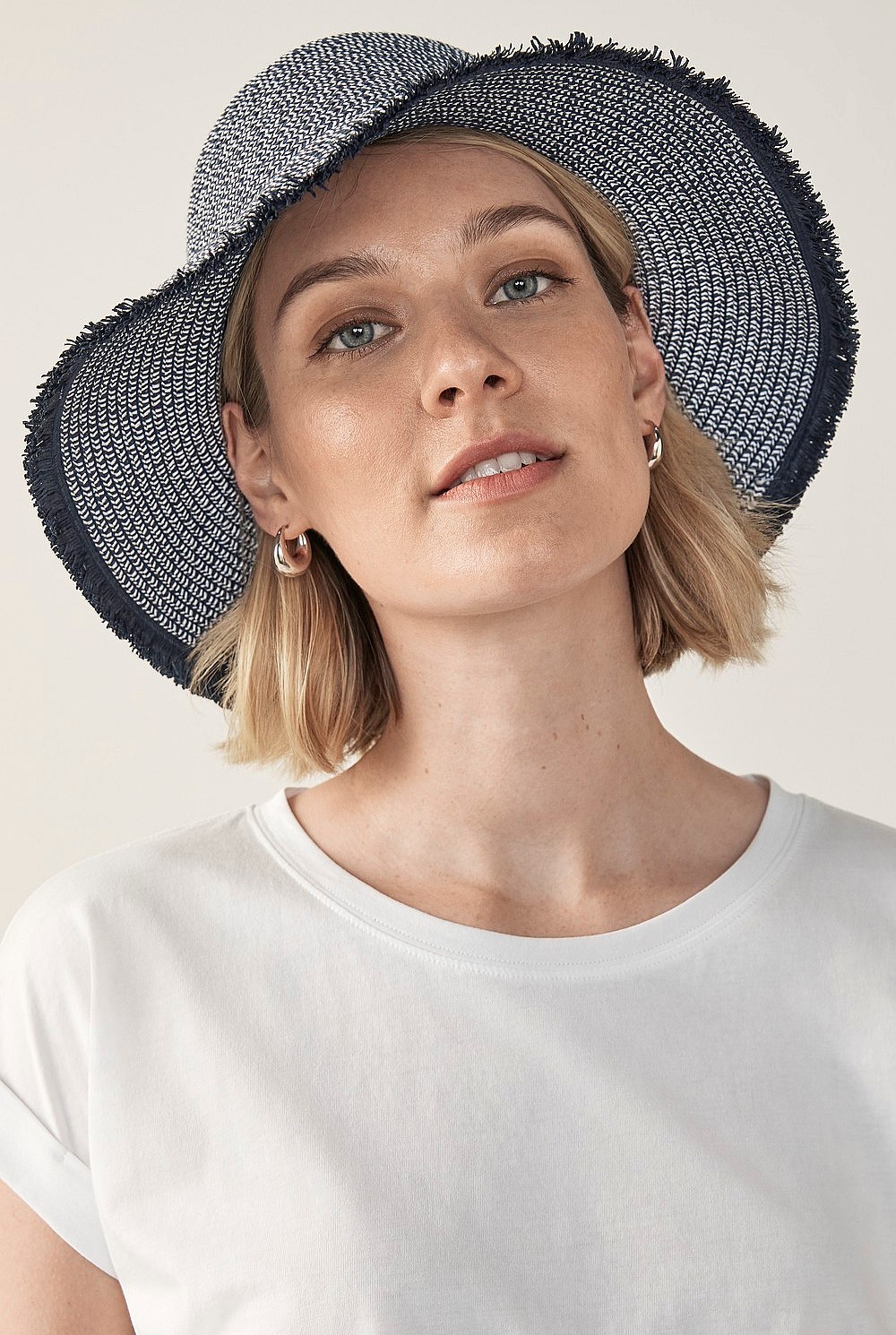 Alondra Bucket Hat